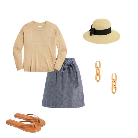 NWT J. Crew Linen Blend Curved Hem Sweater in Light Khaki - Picture 4 of 7